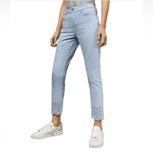 NWT Ted Baker London The Classic Skinny Light Blue Embroidered Hem Jean